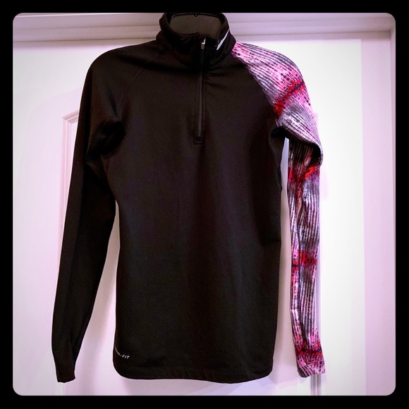 Nike Tops - Nike Therma Fit Athletic Top ❤️ S